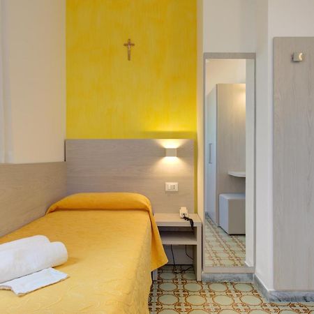 Hotel Nella ريميني المظهر الخارجي الصورة